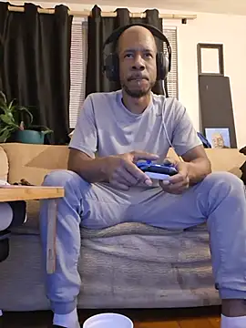 MrDaddyBbSnake XXX чат на живо