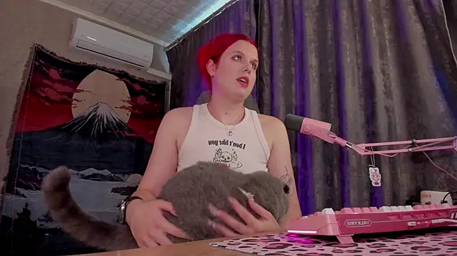 NattInRed's Live XXX Chat