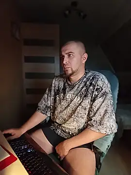 צ'אט XXX בשידור חי של Foxyshaved