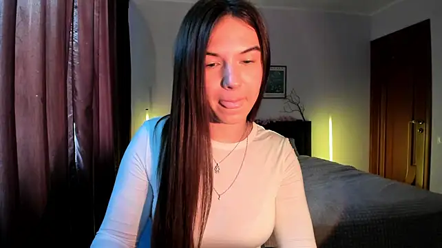 luna_lust_212's Live XXX Chat