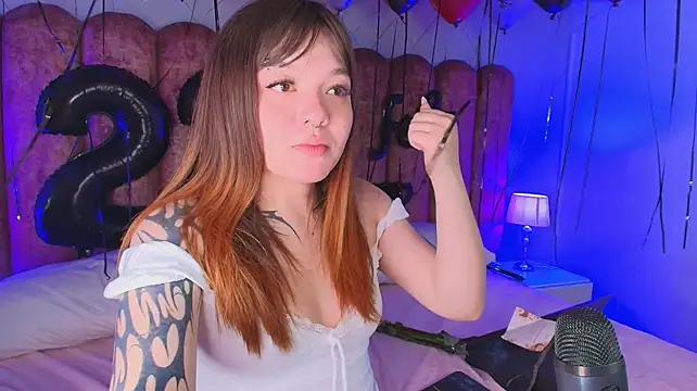 دردشة Fluffy_Bubble21 الجنسية المباشرة