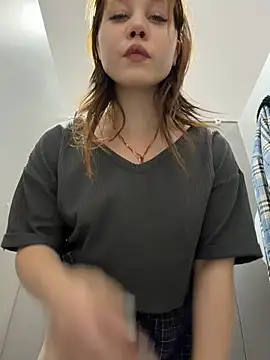 SlavicCandy Live XXX Chat