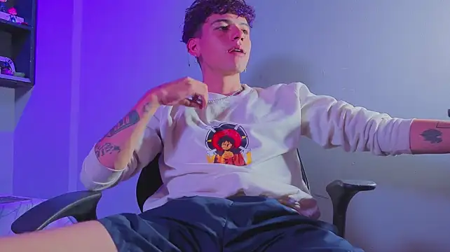 XXX chat uživo modela MikeyKuro