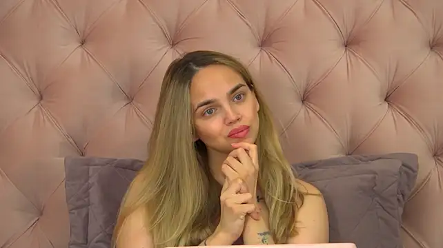 Chat +18 de AnitaVenture ao vivo
