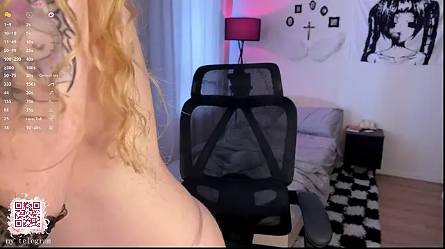 evetease's Live XXX Chat