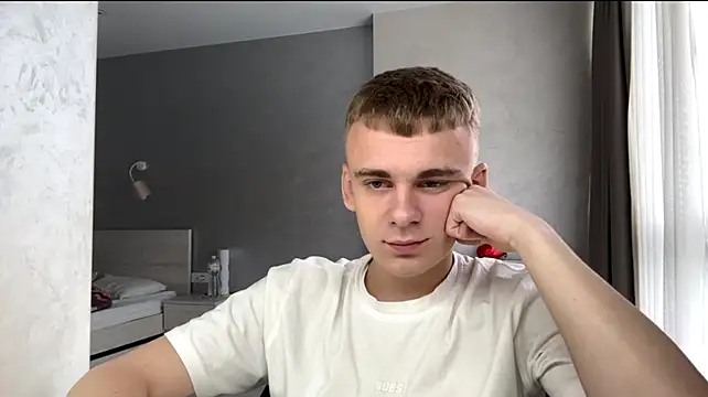 SoloFury Live XXX Chat