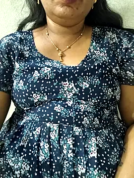 Chat XXX en directo de Tamil_Rithika_hot