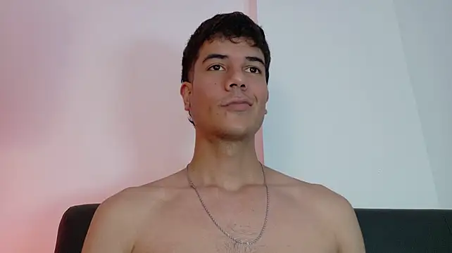 Derek_stud_のライブXXXチャット