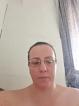 Goodass7 live XXX chat