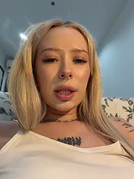 MaryChanXO Chat XXX in diretta