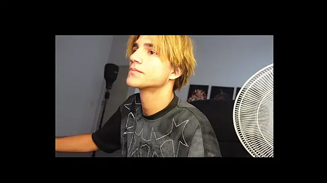Denis_Wu live XXX chat