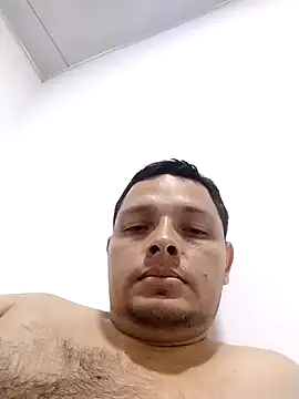 EnzoDesire – Naživo XXX chat