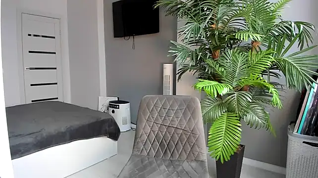 Chat +18 de love_is_ ao vivo