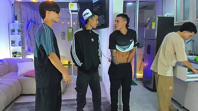 Houseofwarrios Adlı Modelin Canlı XXX Sohbeti