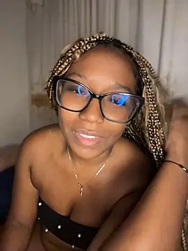 chell_iivy's Live XXX Chat