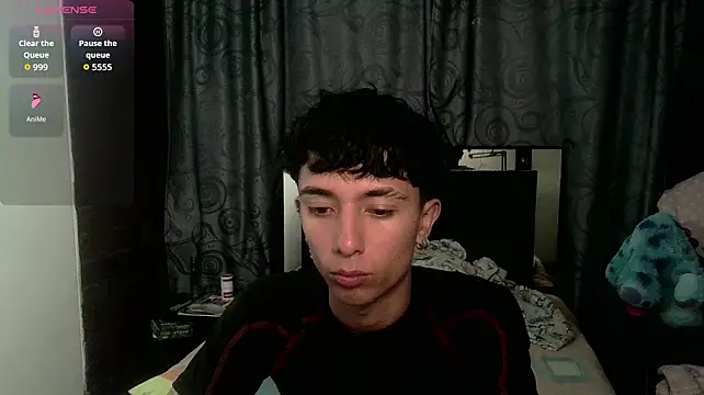 Živý XXX chat Mr__Aaronn