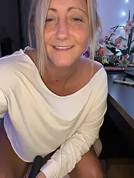Chat XXX Live MissFeralFox