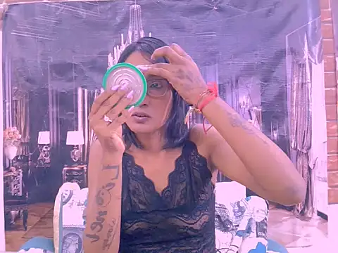 IndianRebel4u2Luv Adlı Modelin Canlı XXX Sohbeti