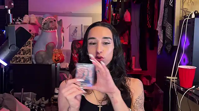 צ'אט XXX בשידור חי של xoFrankie