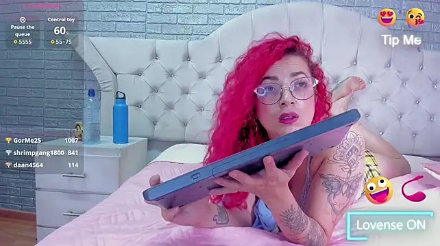 RoxanneStorm_'s Live XXX Chat