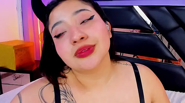 Chat XXX ao vivo de Emma_monserrat