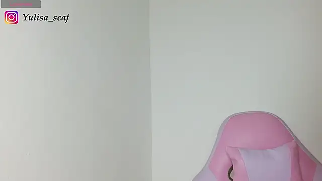 yulissa18 live XXX chat