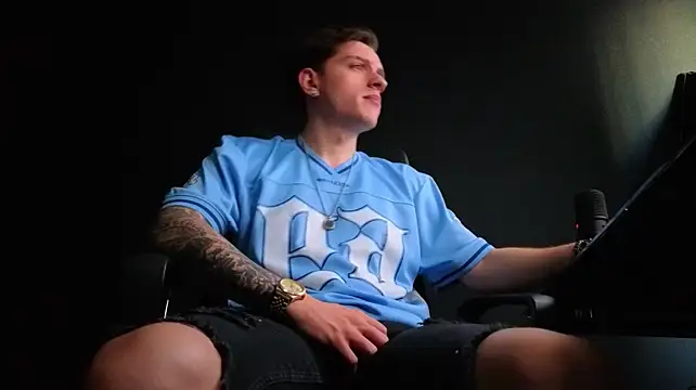 FelixStarkk: απευθείας συνομιλία ΧΧΧ