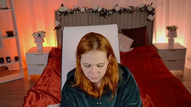 LisaAris Adlı Modelin Canlı XXX Sohbeti