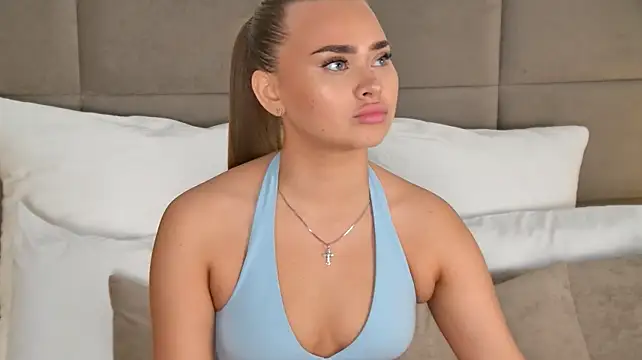 دردشة MonicaWestt الجنسية المباشرة