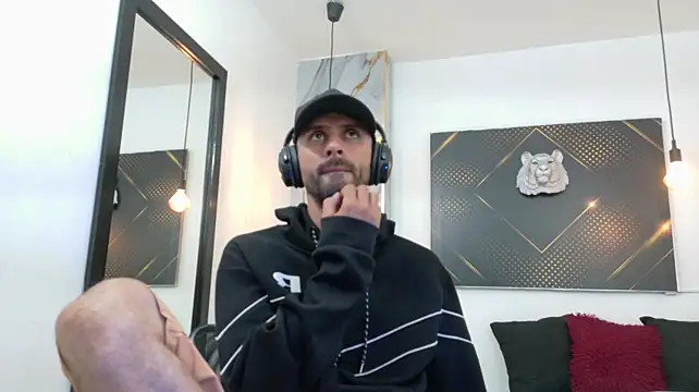 Živý XXX chat KingOfTemptation
