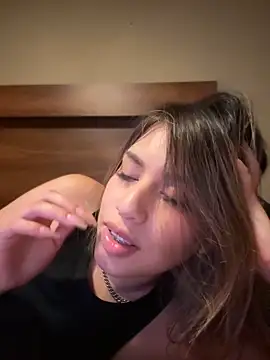 romyamo's Live XXX Chat