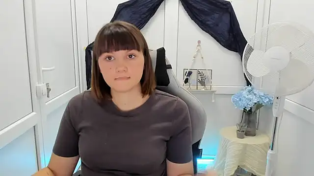 Vanilla_Vixen Chat XXX in diretta