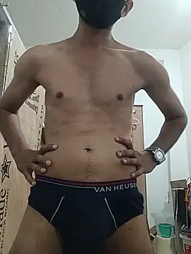XXX chat uživo modela BlackkCrab