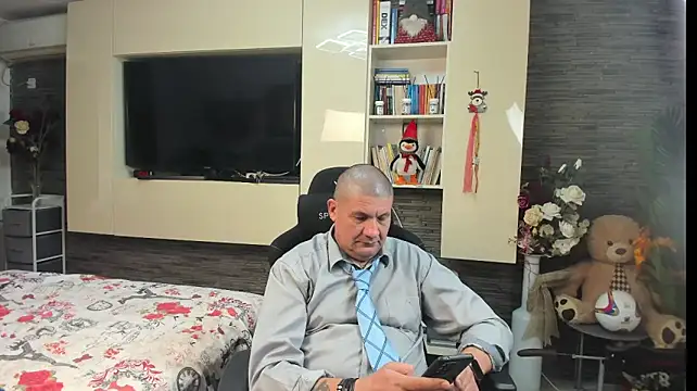 Czat XXX na żywo – SpartacusDaddy48
