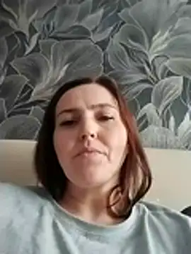 SweetyMommy77's Live XXX Chat