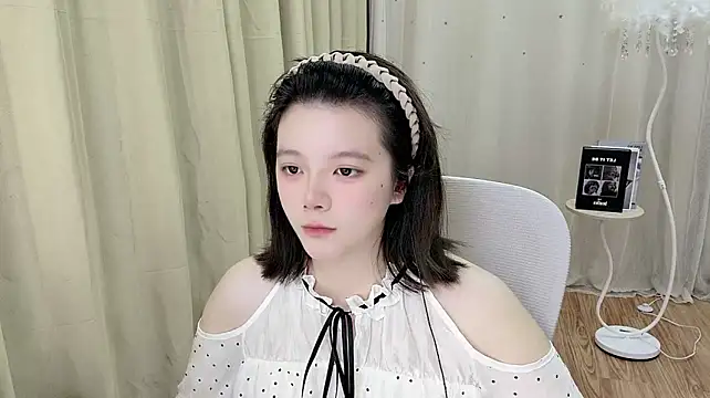 Czat XXX na żywo – YaYa668866