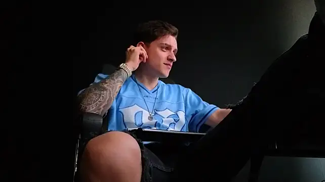 FelixStarkk Chat XXX live