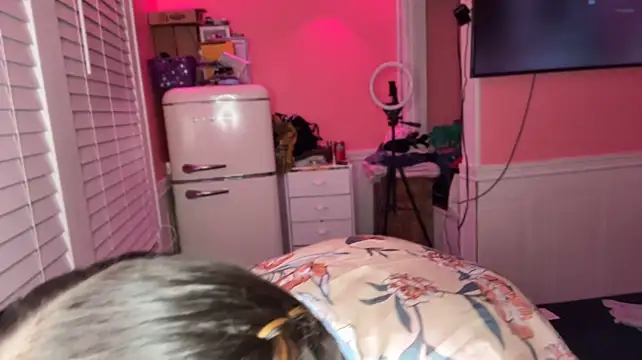 BedroomBarbie Adlı Modelin Canlı XXX Sohbeti