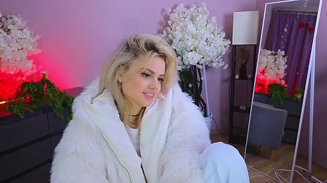 Онлайн чат XXX JenyRomero