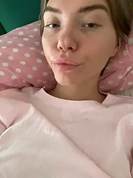 Lisaaa_Alisan Live XXX chat