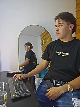 sam_vitali's Live XXX Chat