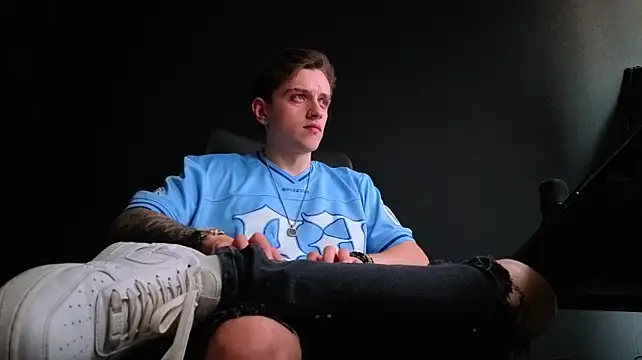 FelixStarkk – Naživo XXX chat