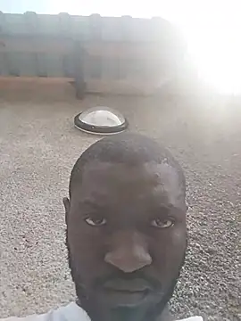 Heavy_M live XXX chat