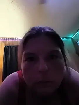 4dice06 Adlı Modelin Canlı XXX Sohbeti