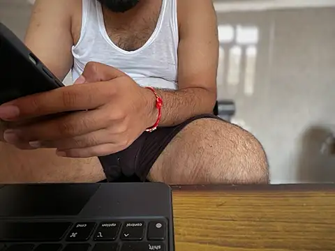Chatroom XXX en direct de virginboyjammu