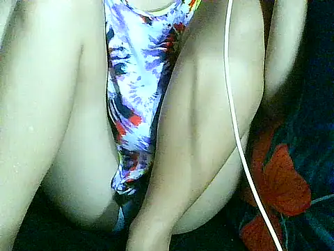 PinaySkinnyGirl XXX чат на живо