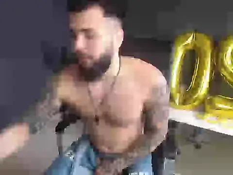 OscarWillss 现场XXX聊天