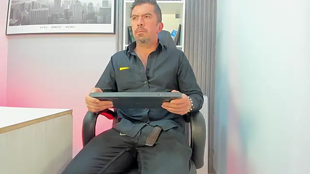 Czat XXX na żywo – JuanKFit_45