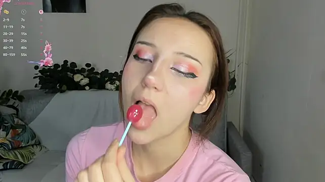 Pinky_sweety: онлайн-секс-чат