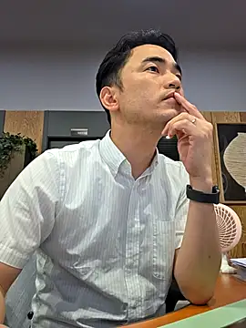 OnlyPantsのライブXXXチャット